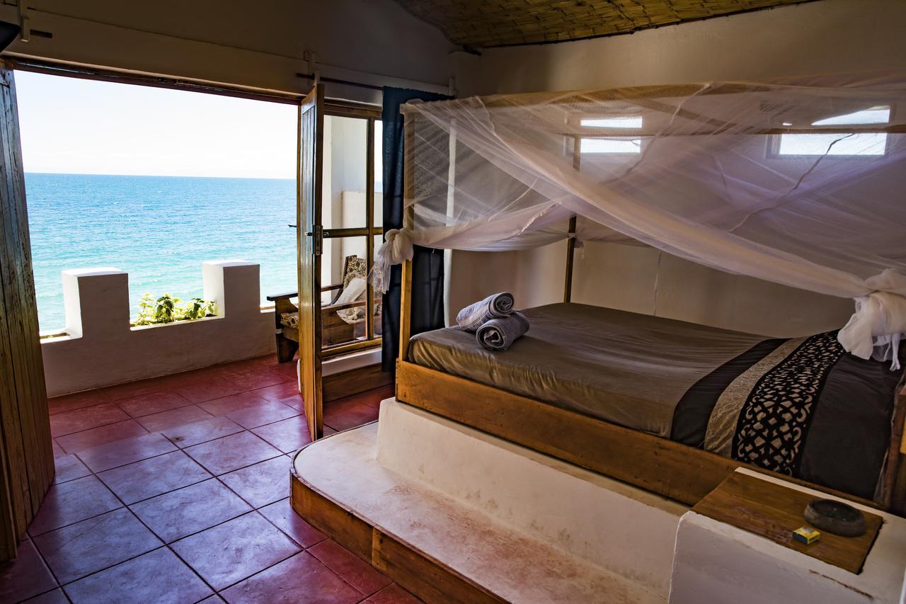Njaya Lodge Nkhata Bay Exterior foto